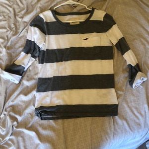 Hollister loose fit, striped tee